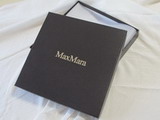 Scarf Box PX000176<br>Item:<strong>Decorous Black Scarf boxes with Custom Logo</strong><br>
<br>
This box is perfect for any scarf, silk tie or small accessory. This box can be hot stamped for that customized look!<br>
<br>
The size: could be same as as Hermes Scarf Box for 90cm x 90cm (36