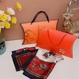 Noble Design Pillow Pack Scarf Packaging Box with rope handle for Scarf